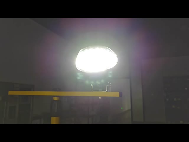 42W LED トラクターヘッドライト 防水 LED 作業灯 調整可能な回転ベースでカスタマイズ