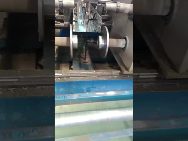 鋼の厚さ 0.8mm -3.0mm ワイヤーウェイケーブルトレイ / 金属孔付きケーブルトレイ 3m 長さ