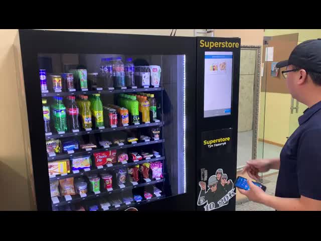 Cold Water Snack Food Vending Machines Kiosk With Coin Bill Credit Card Payment