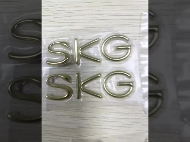 Custom Silver Golden TPU Heat Transfer 3D Embossed Logo Label For T Shirt