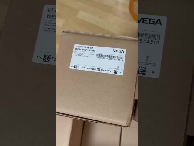 バルク固体PSSR68.XXE1OAHAMXKの連続的で水平な測定のためのVEGAPULSのSR 68のレーダー センサー