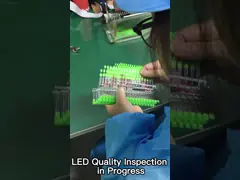 5mm 1.5Hz 12V 1/6 ड्यूटी साइकिल ग्रीन रंग 515-525nm 5000-7000mcd गोल सिर प्रतिरोधक एकीकृत फ्लैशिंग एलईडी