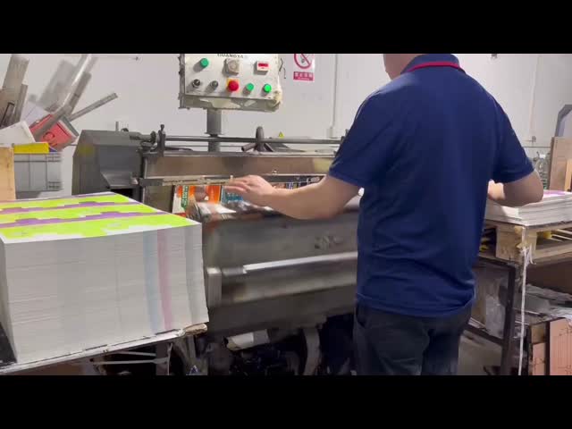 Caixa dobrável de cores personalizadas Caixa de cartão branco Caixa de envio expresso Embalagem Caixa ondulada