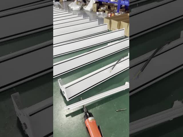 2000W IP65 Waterproof LED High Mast Light with 50,000 Hours Lifespan for Stadium and Arena Lighting