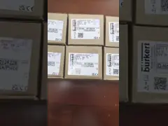 Burkert 6014 series direct acting solenoid valve 00126228 is made of brass and stainless steel material