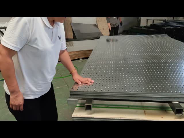 装飾的な振動アルミニウム細長かった穴の穴があいた金属の網1-10mmの厚さ