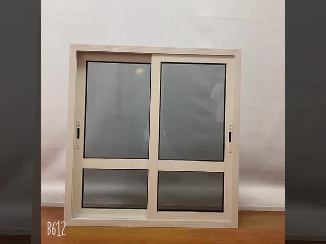 防熱アルミ引き違い窓（網戸付き）