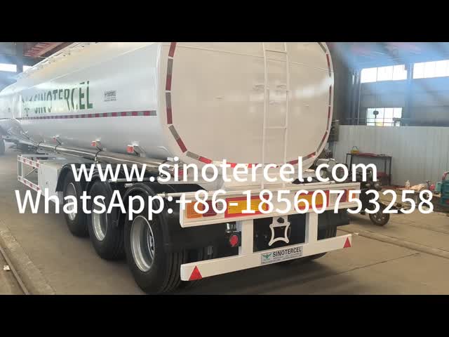 40-60m3 Fuel Tank Semi Trailer with 3 Axles and 12 Tires
