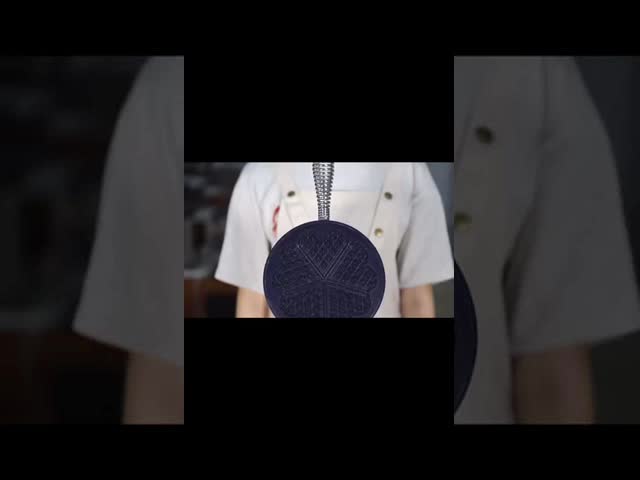 Stainless Steel 2 Plate Egg Roll Machine Electric Cone Machine