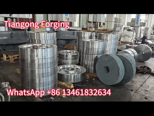 Gantry Locomotive Crane Track Wheels Wear Resistant Alloys  45# Open Forging Process