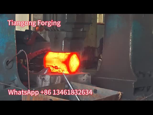 Wear Resistant Alloy Steel Forgings OEM Open Die Forging Mining Equipment