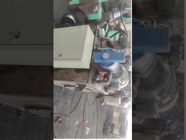 高圧油圧式産業用梱包機（廃棄物圧縮用）