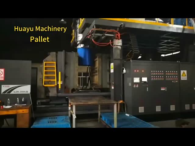 Automatic 8-Layer 3000L Water Tank Blow Moulding Machine