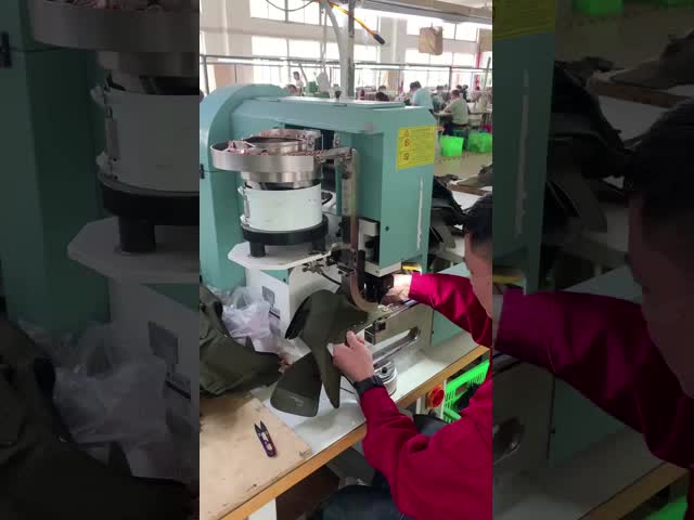 YT-429 自動登山/安全靴/作業靴/ハイキングシューズ プレスボタン留め機