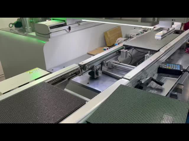 耐久性キャッシングで標準化された屋外P3.91mmLEDスクリーンモジュール