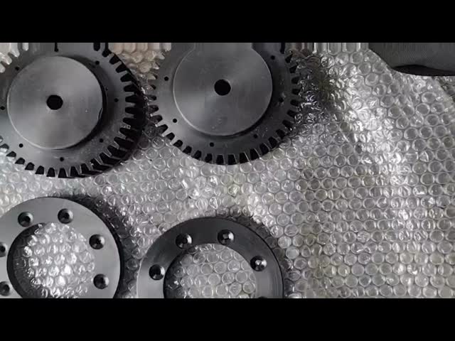 Black Rubber Tank Tracks For Robots 48mm X 10mm X 84 Links Low Noise