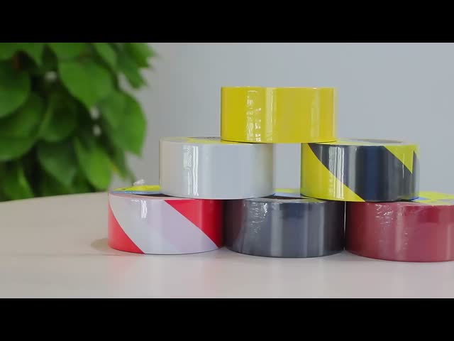 Heavy Duty PVC Hazard Warning Tape 5mil 6mil 7mil Caution Barricade Tape For Work Zones