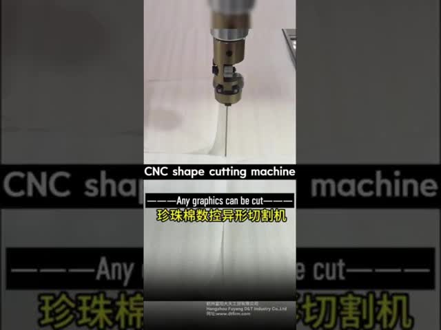 Máquina de corte revolvendo automática vertical da esponja da máquina de corte da espuma do plutônio com CE