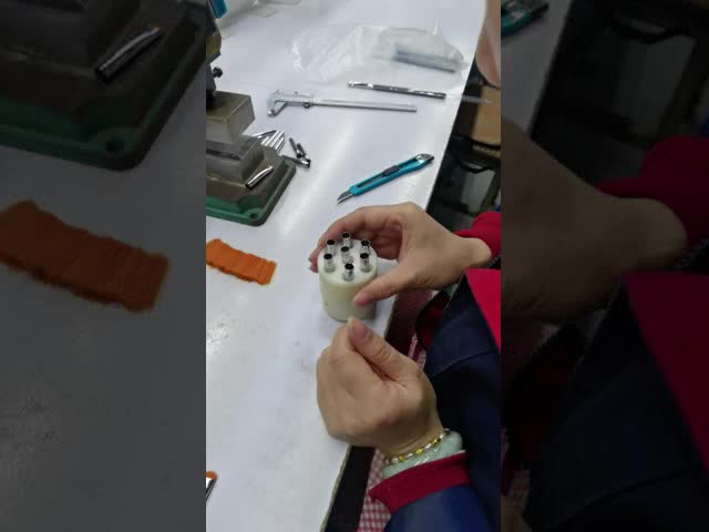 224A15410 黒の柔らかいヤギとサブルヘア メイクアップブラシセット 化粧ブラシセット オーダーメイド