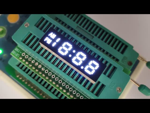 計時器制御用の3桁の7セグメントLEDディスプレイ