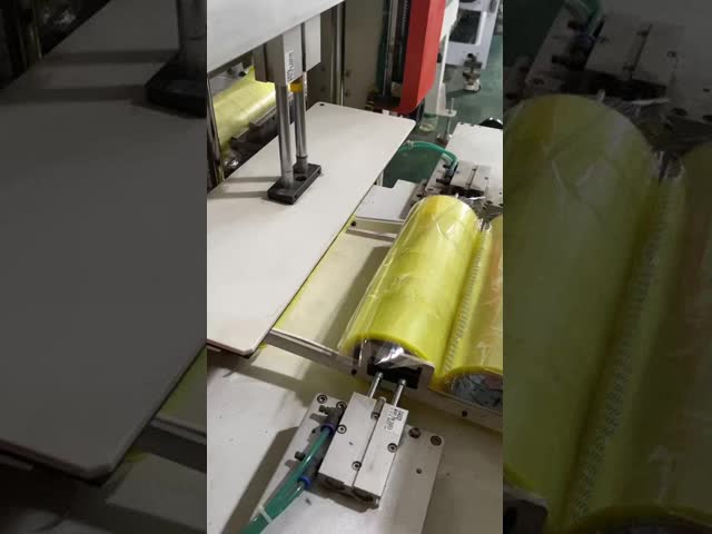 BOPP クリアアデシブテープ 紙箱の密封用 カスタマイズ