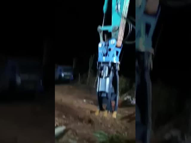 木や石のための掘削機のグリップバケツ