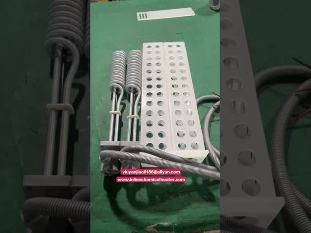 400V 1P 2kW 垂直スパイラルテフロンPTFE浸漬ヒーター、PP保護カバー付き