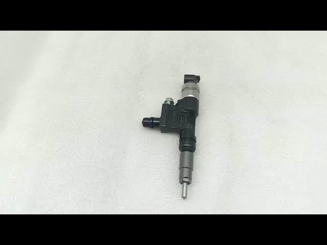 ディーゼル燃料コモンレールインジェクター 095000-0761 095000-0760 6sd1 1153004151 1-15300415-1 Hitachi Isuzu 6SD1 9.8D エンジン Denso 用