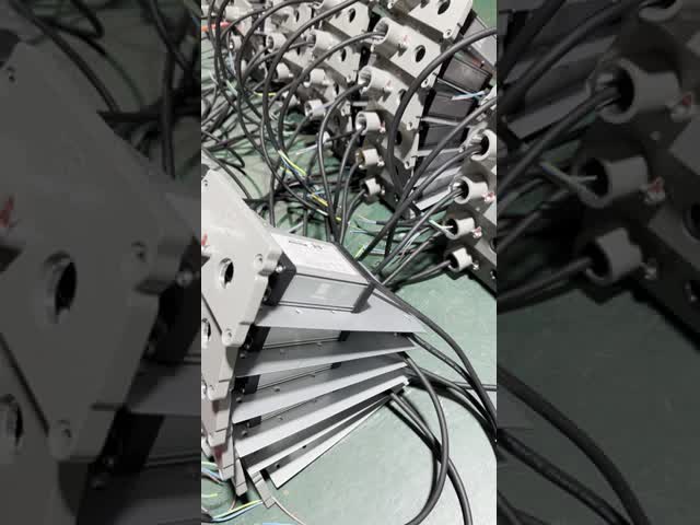 高功率LEDストリートライト 屋外道路照明 IP66 防水アルミ
