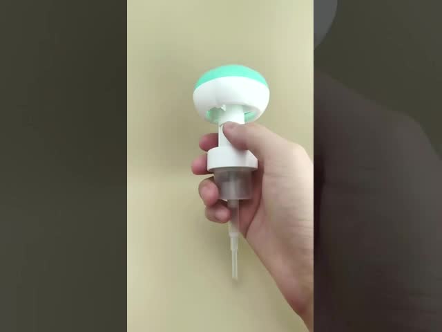 Nice Design Cyan Plastic Flower Shape Foam Pump for Children's Hand Sanitizer Bottles