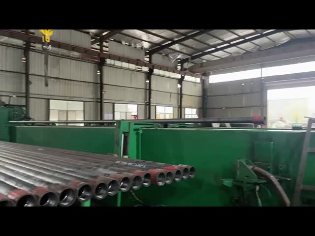 Oil Drill Pipe Seamless Steel Pipe With Threads For Deep Wells Large Displacement Wells