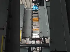 Machine de fabrication de kayaks en plastique à soufflage avec puissance électrique et polyvalence video