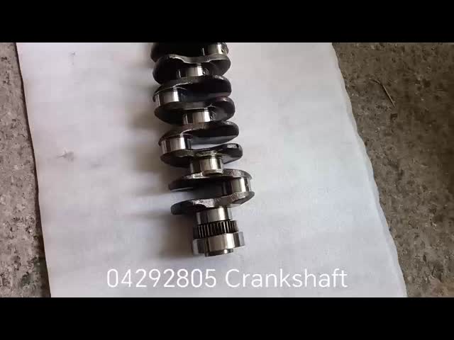 掘削機部品 04292805 エンジンのクランクシャフト D4E 04502706 04292805 04500523 クランクシャフト