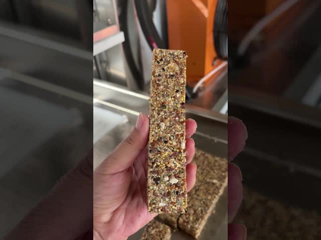 ワイヤレス鳥飼料プレスマシン 簡単で効率的な鳥食を作る