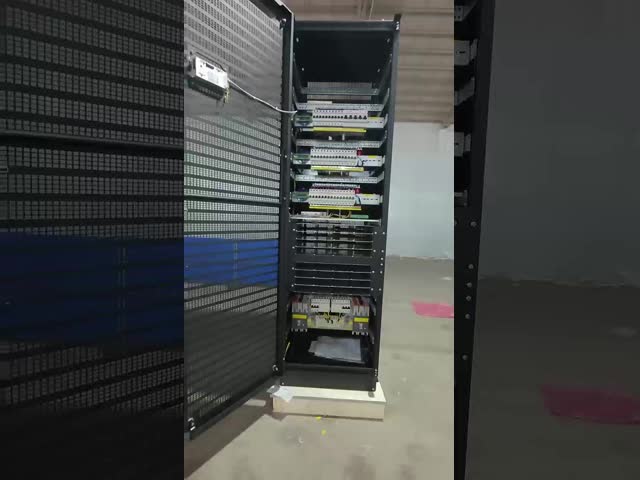 パーソナライズド 48Vdc 1000A ビッグシステムプラント 3 Ph 240 Vac (3L+N+PE) Flatpack2 48/3000 HE