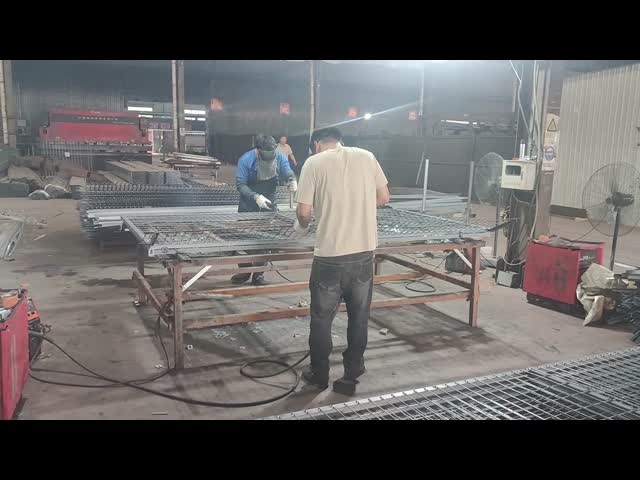 6ft Height Temporary Barrier Fence Public Safety Mild Steel Wire Tube Welded