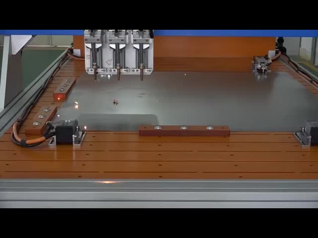 CNC スード多頭溶接機