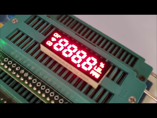 オーブンタイマーコントローラー用ウルトラレッド4桁7セグメントLEDディスプレイ（コモンアノード）