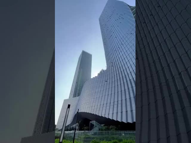粉末で覆われたアルミ金属天井 熱隔熱 オフィスビル アルミスラット天井