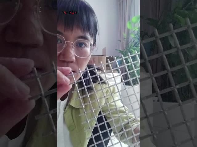 30%-60% Open area Architectural Metal Mesh 0.5mm-4.0mm Wire Mesh Stair Railing