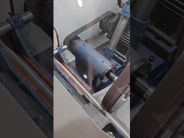 5.5kw*10 産業 SS の管の磨く機械 8.8*1.15*1.8m 機械サイズ
