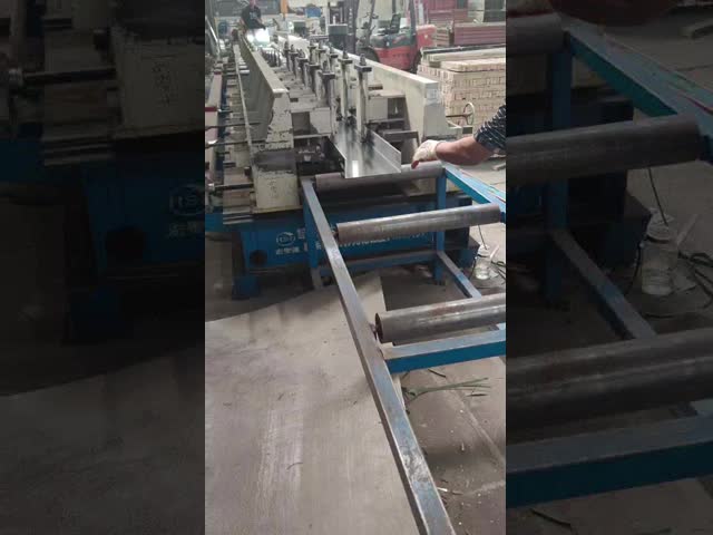 50-1000mm Perforated Cable Trunking Galvanised Hot Dip Steel Cable Tray Trough Duct