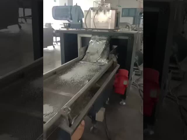 Hollow Core Nylon 66 Fiber with Oil/Chemical Resistance, Available in White, Black, and Custom Colors