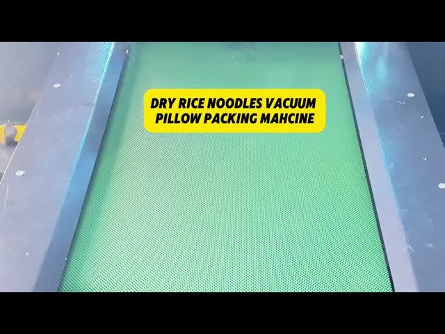 Máquina de embalaje de almohadas al vacío para alimentos y verduras El video