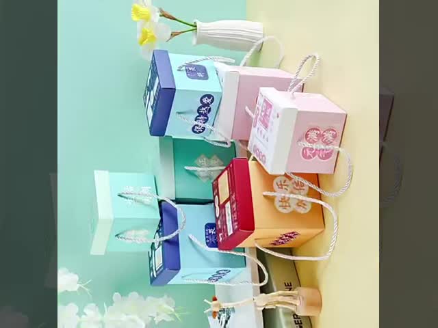 Surprise Portable Printed Mailer Boxes Christmas Apple Box 9.8 X 9.8 X 10cm