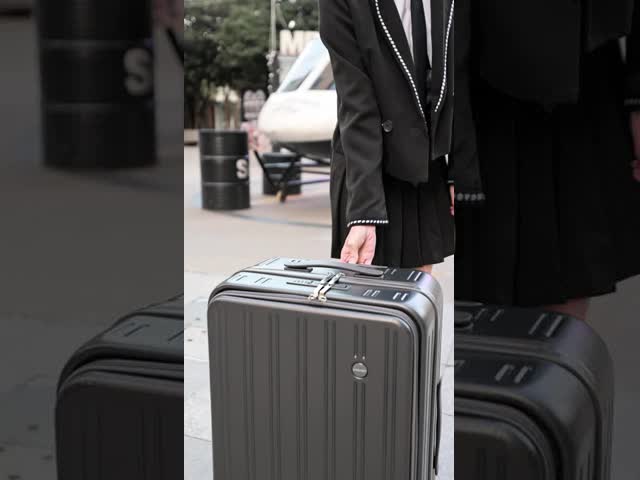 2-piece set ABS hard shell luggage 18-inch carry-on luggage  black color TSA lock spinner wheel suitcase ,USB -charging multi-functional front opening cup holder trolley case laptop bag