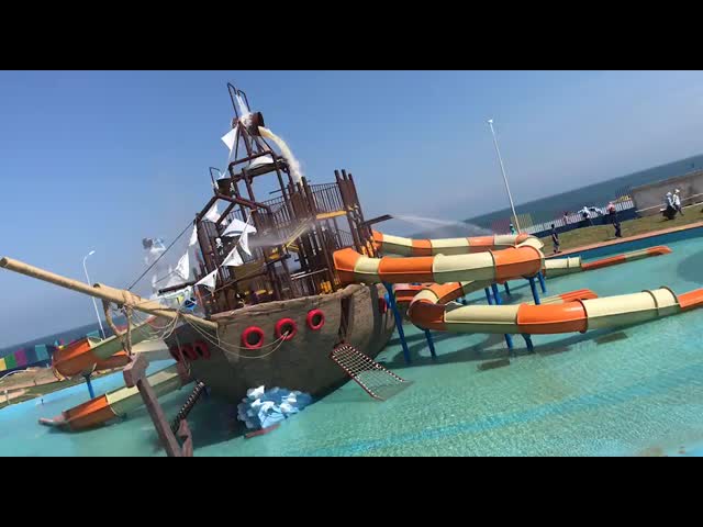 Pirate Ship Water Slide with 15 Years Service Life One Year Warranty and Hot Dipped Galvanized Steel Structure