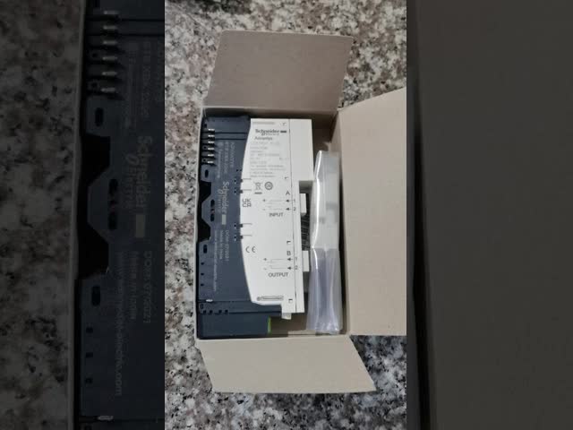 24V DC Schneider Module Schneider STBPDT3100K Modular Power Distribution Kit