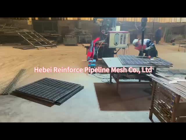 Industry Platform Steel Galvanized Grating  Serrated Swage Locked