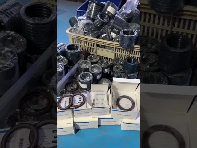 Original Auto Engine Parts OEM 90311-38035 Pinion Oil Seal for Toyota